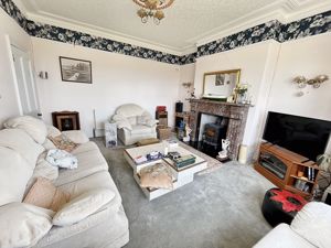 Lounge- click for photo gallery